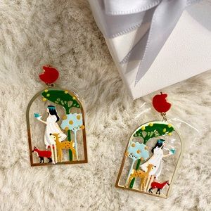 Snow White Enameled Earrings NWOT